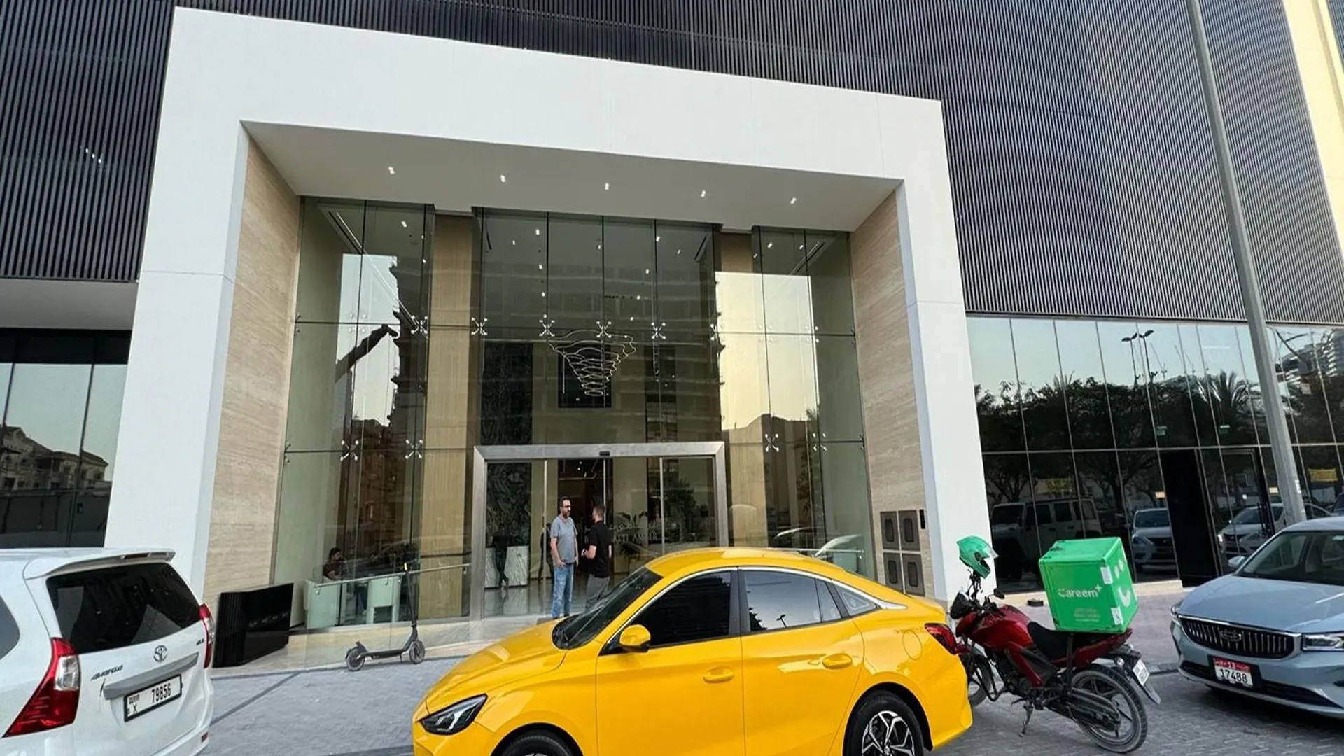 Luxury Belvilla 1Br Pool View Apartment In Jvc Dubai